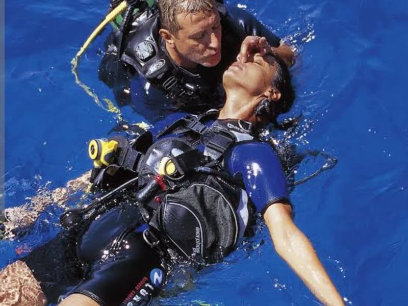 تدريب PADI Rescue Diver